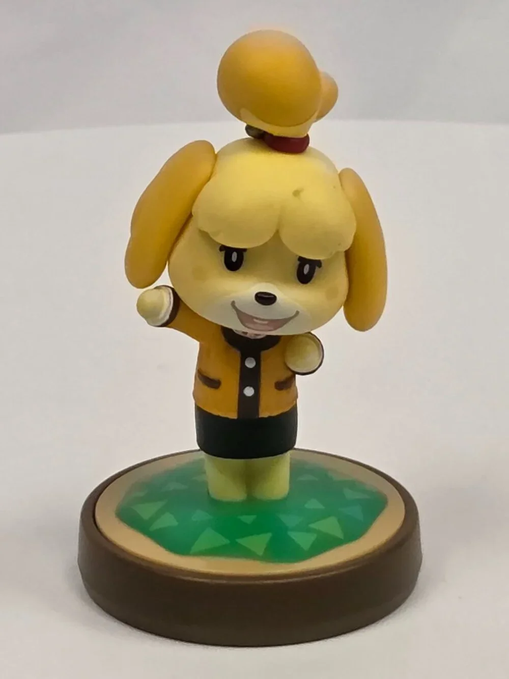 Nintendo Switch/WiiU Amiibo Animal Crossing Isabelle Winter Outfit Figure 2015